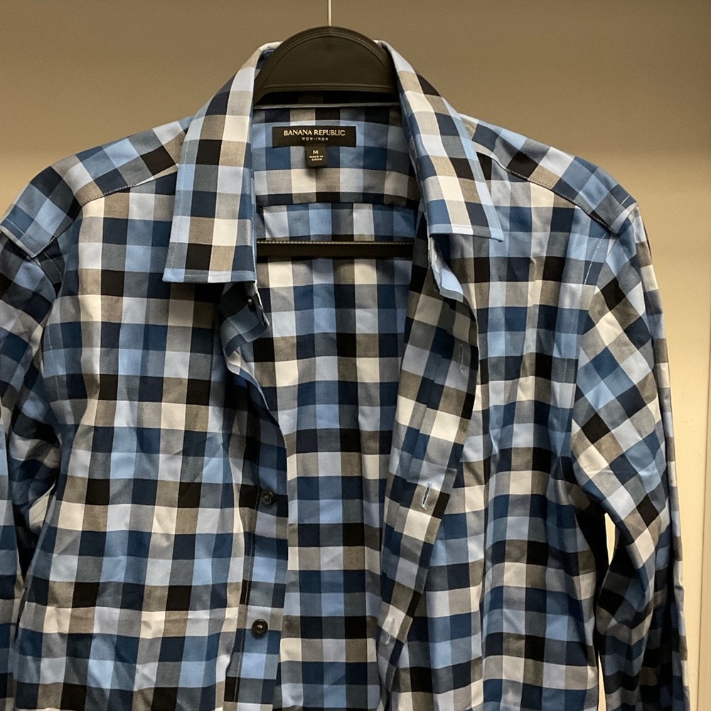 Banana Republic Men's Blue and Black Plaid Shirt